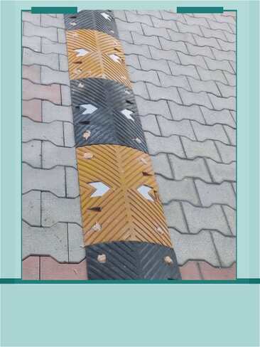 50-350-arrow-road-hump